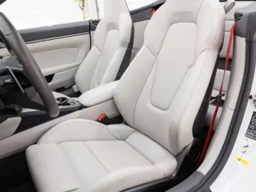 PORSCHE 911 Carrera 4 S Cabriolet Lift Bose
