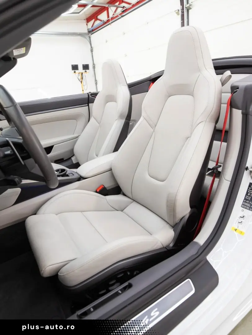 PORSCHE 911 Carrera 4 S Cabriolet Lift Bose