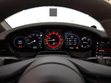PORSCHE 911 Carrera 4 S Cabriolet Lift Bose