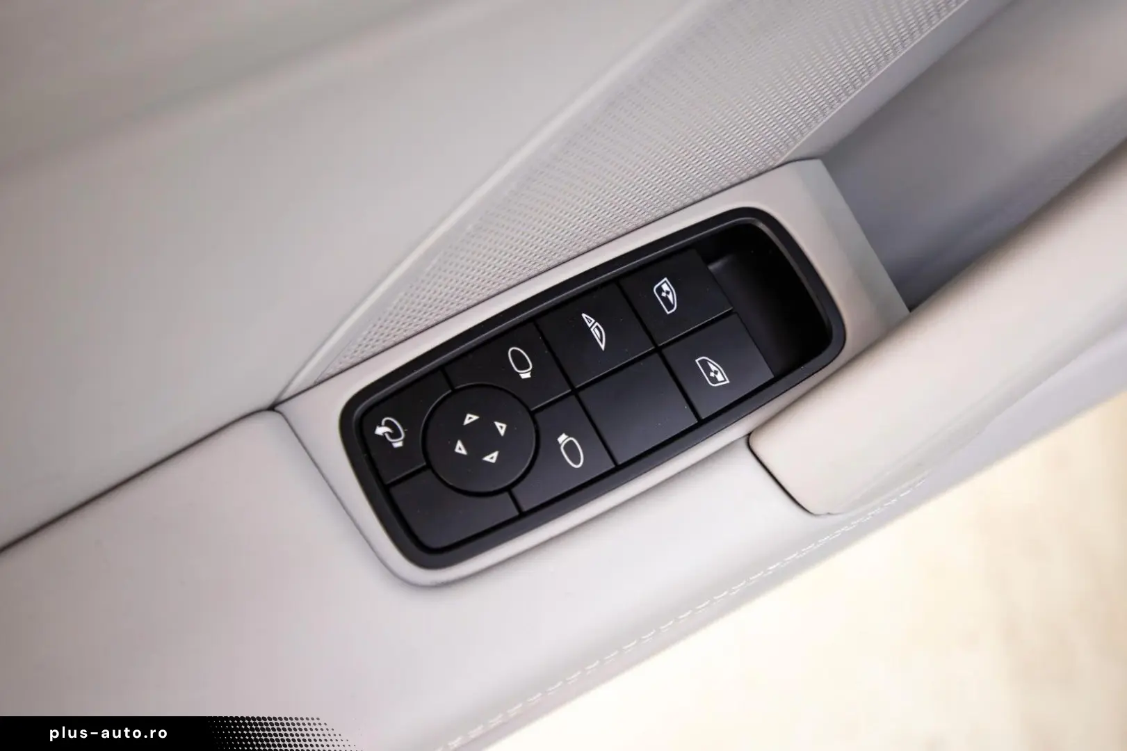 PORSCHE 911 Carrera 4 S Cabriolet Lift Bose