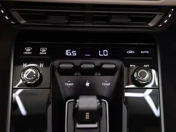 PORSCHE 911 Carrera 4 S Cabriolet Lift Bose