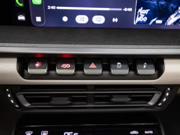 PORSCHE 911 Carrera 4 S Cabriolet Lift Bose