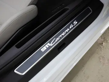 PORSCHE 911 Carrera 4 S Cabriolet Lift Bose