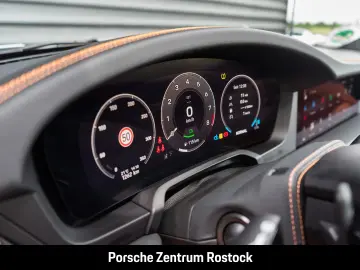 Porsche 992 911 Targa 4 GTS Club Leather Surround-View BOSE