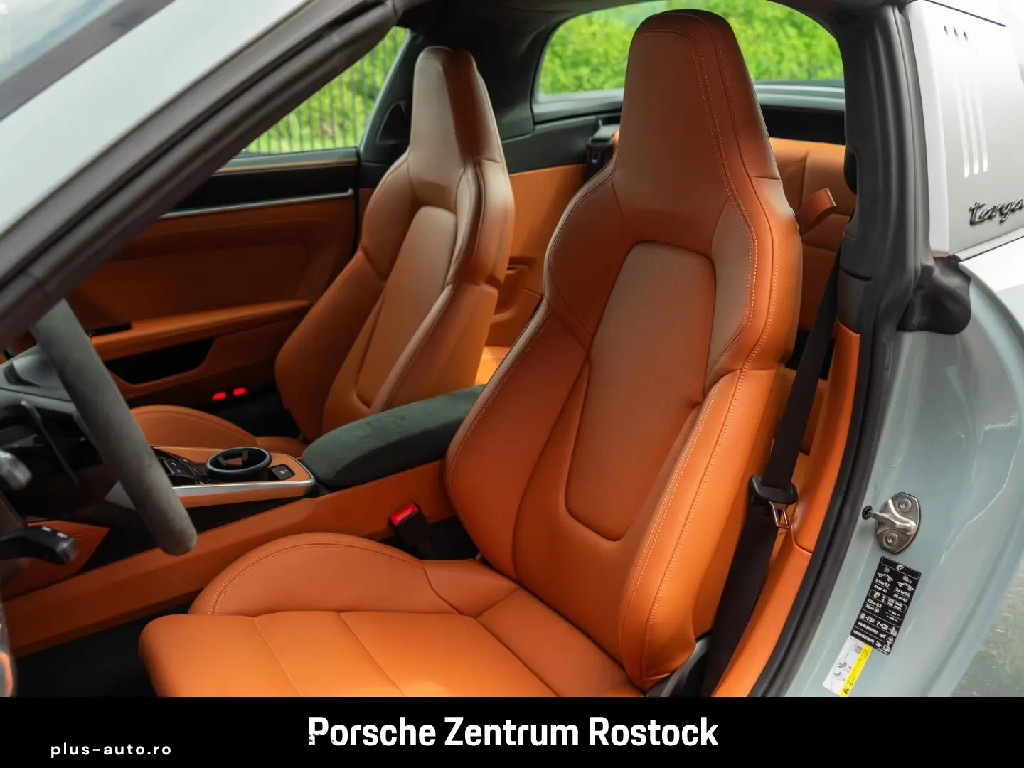 Porsche 992 911 Targa 4 GTS Club Leather Surround-View BOSE