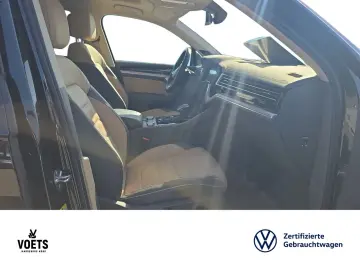 VW Touareg 3.0TDI DSG R-Line HD-MATRIX