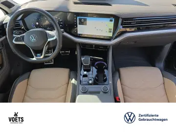 VW Touareg 3.0TDI DSG R-Line HD-MATRIX