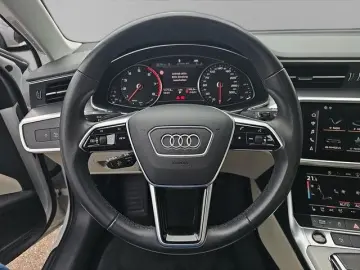 AUDI A6 Avant 55 TFSI quattro sport S tronic HUD Pano