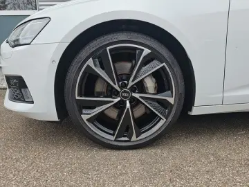 AUDI A6 Avant 55 TFSI quattro sport S tronic HUD Pano