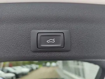 AUDI A6 Avant 55 TFSI quattro sport S tronic HUD Pano