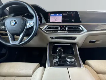 BMW X5 xDrive40d  18  LC Prof. HUD DAB Driving Assis