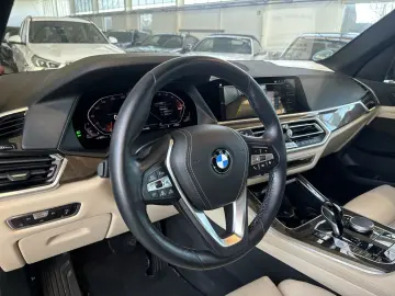 BMW X5 xDrive40d  18  LC Prof. HUD DAB Driving Assis