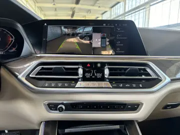 BMW X5 xDrive40d  18  LC Prof. HUD DAB Driving Assis