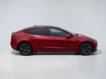 Tesla Model 3 Long Range