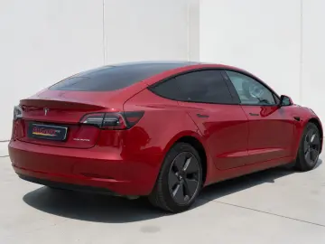 Tesla Model 3 Long Range