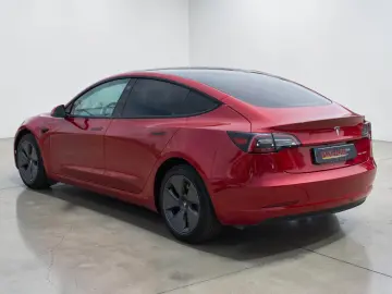 Tesla Model 3 Long Range