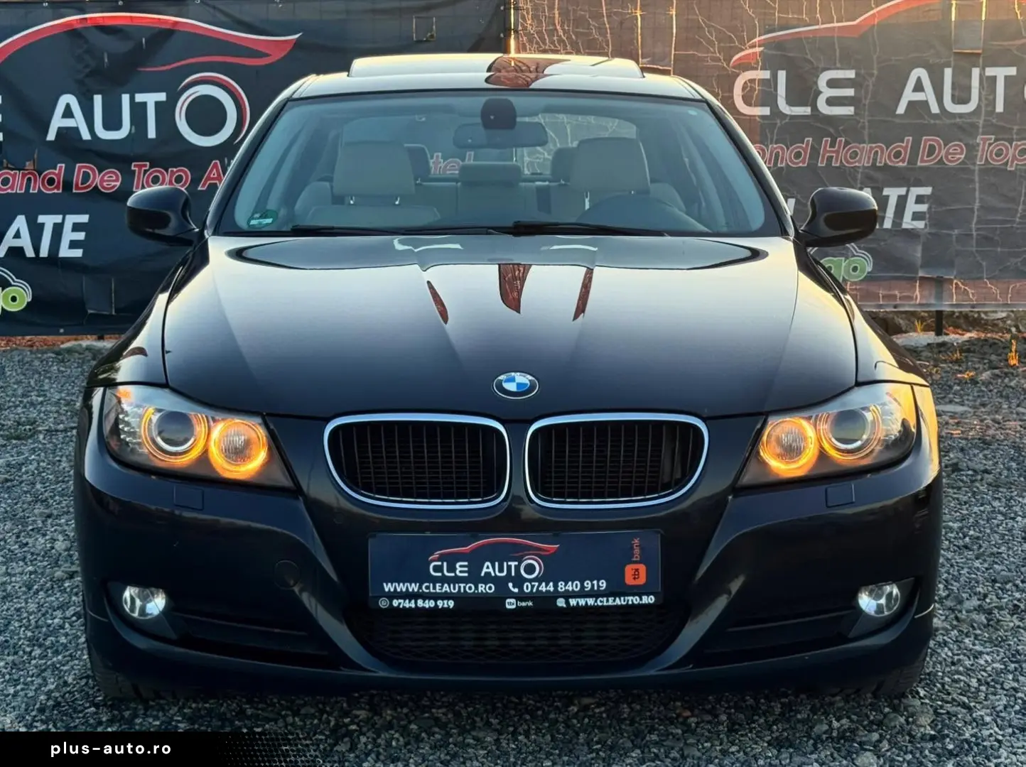 BMW 320  AUTOMAT   AN 2011
