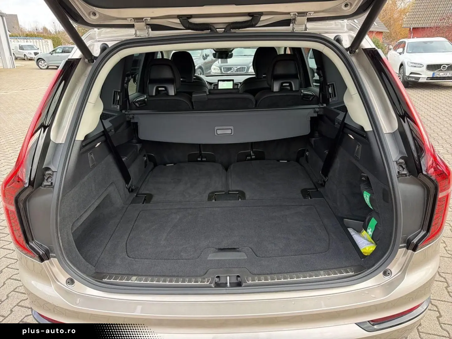 VOLVO XC90 T8 AWD Plus Dark Recharge 360 4xSHZ ACC FHZ