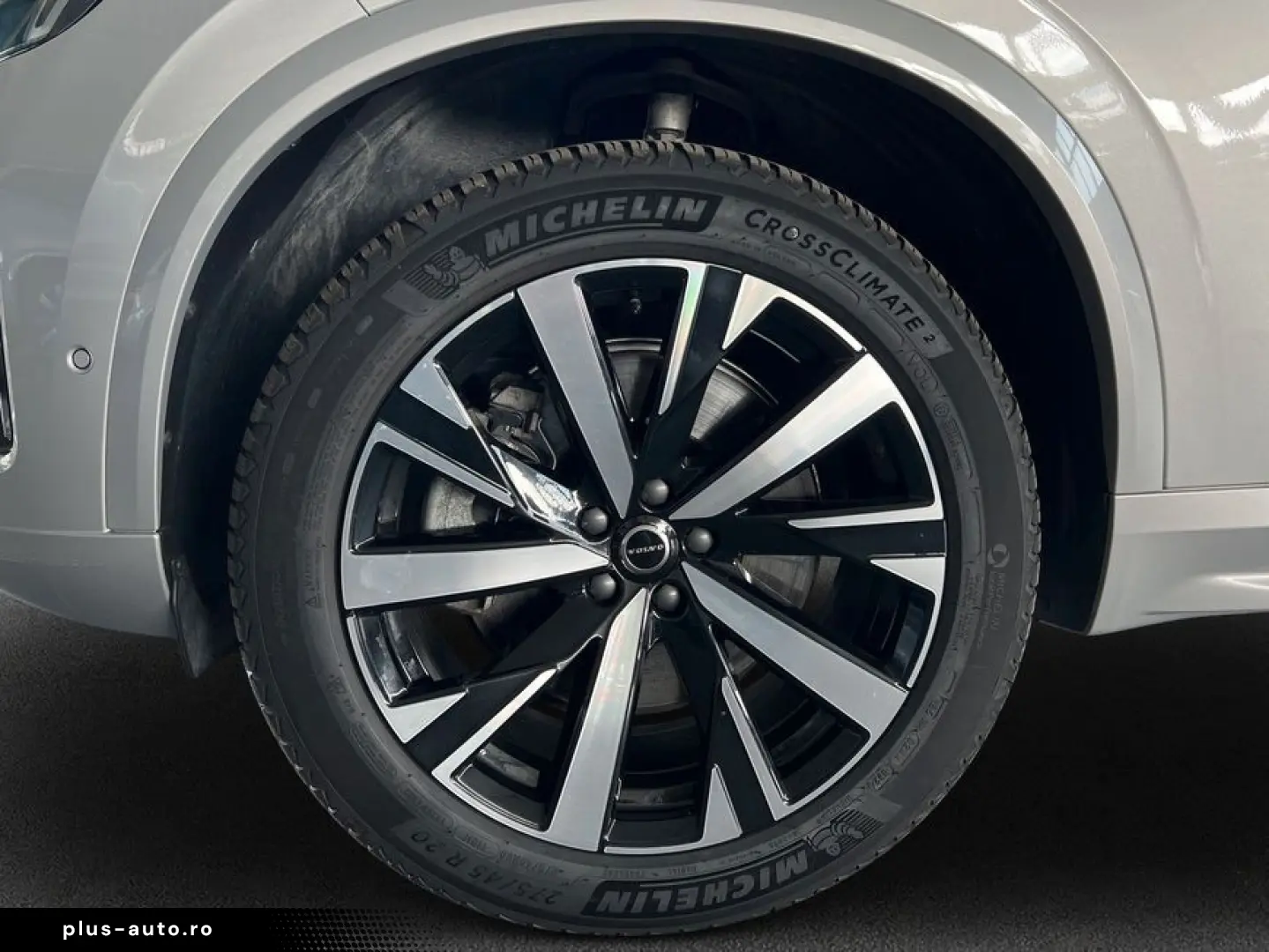 VOLVO XC90 T8 AWD Plug-in Hybrid Plus-Bright Neues-Mod