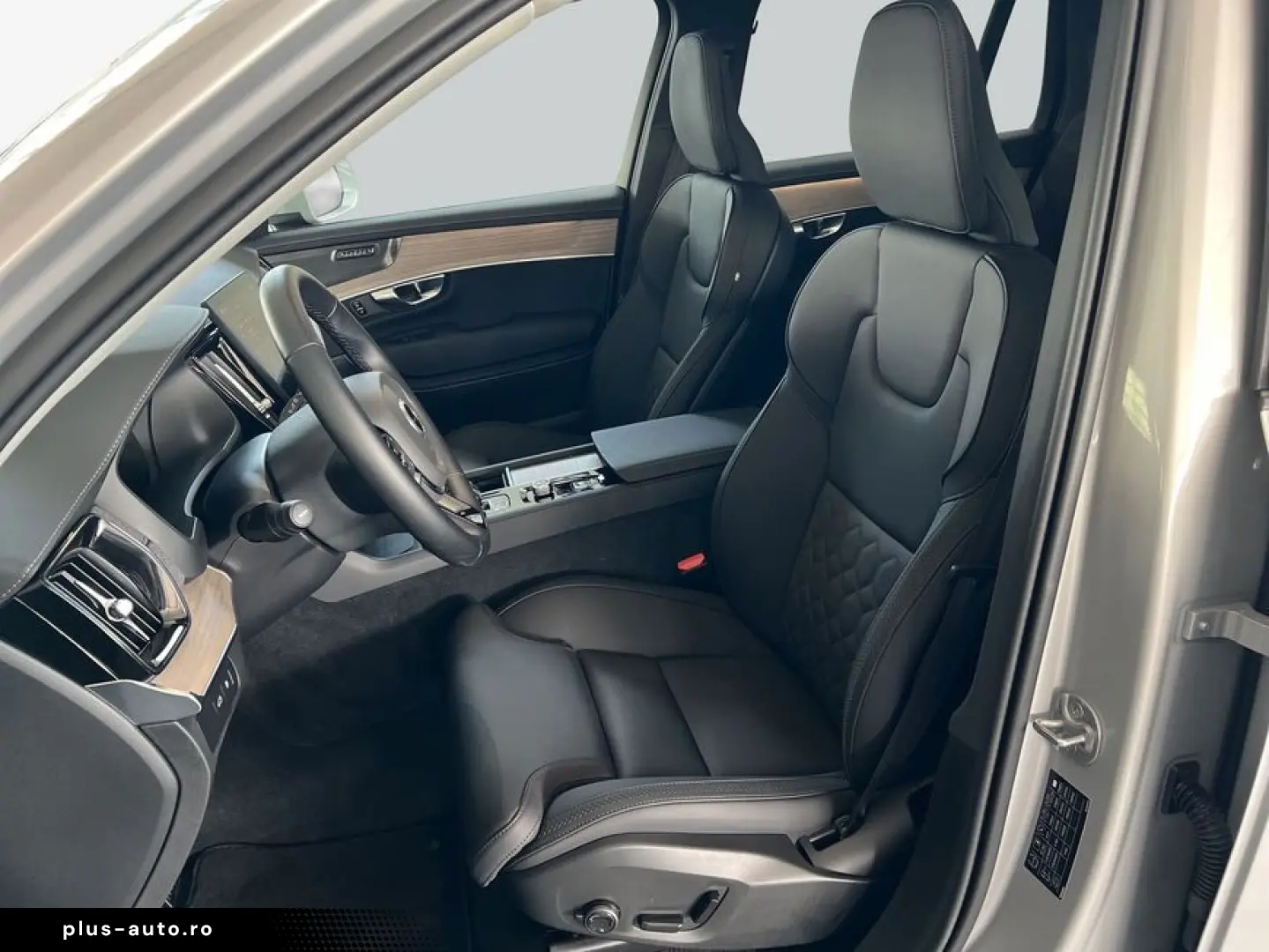 VOLVO XC90 T8 AWD Plug-in Hybrid Plus-Bright Neues-Mod