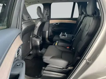 VOLVO XC90 T8 AWD Plug-in Hybrid Plus-Bright Neues-Mod