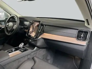 VOLVO XC90 T8 AWD Plug-in Hybrid Plus-Bright Neues-Mod