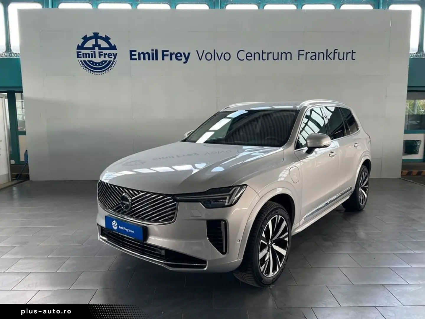 VOLVO XC90 T8 AWD Plug-in Hybrid Plus-Bright Neues-Mod