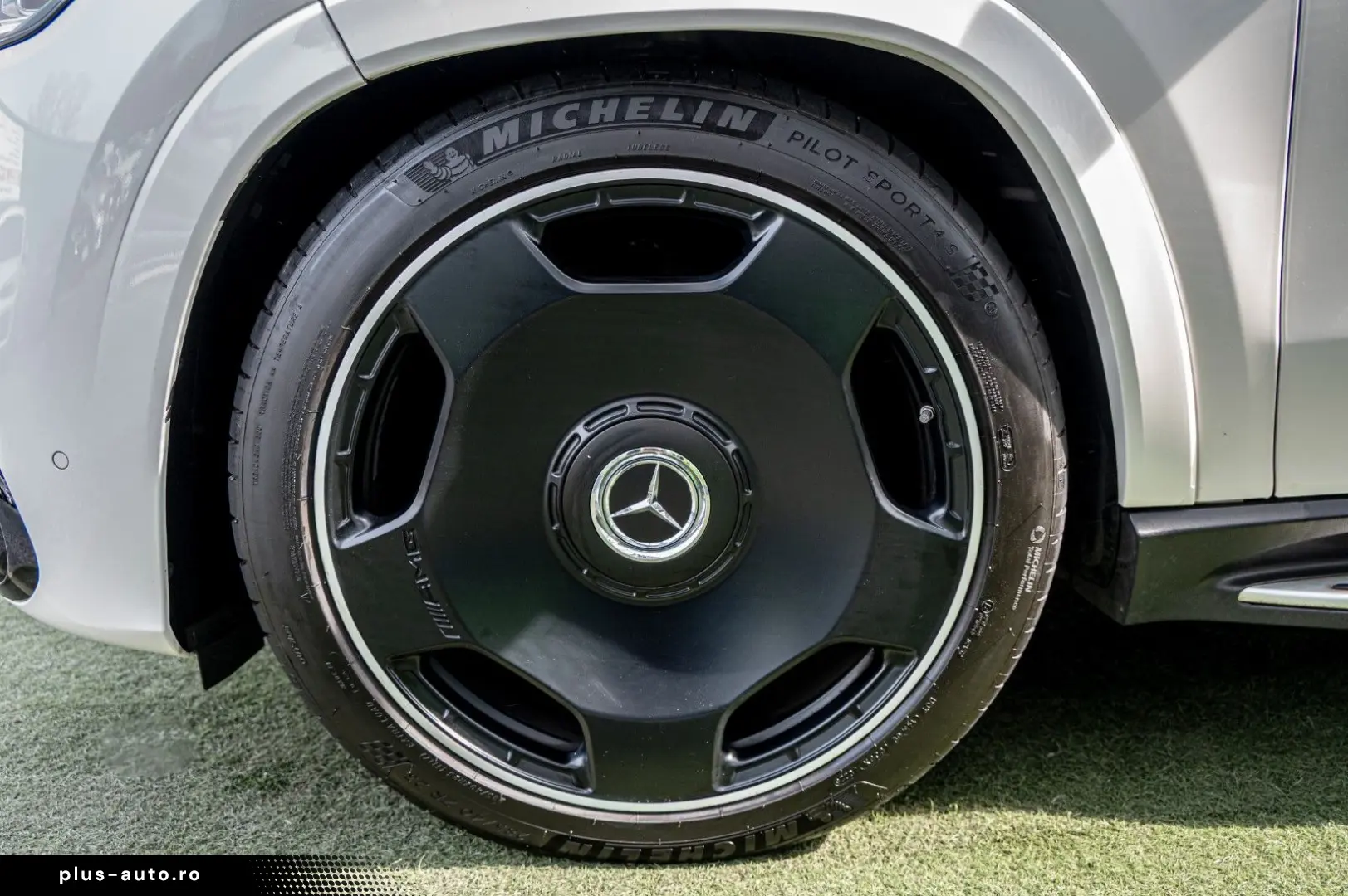 MERCEDES-BENZ GLS63 AMG 4Matic  9G-TRONIC  VOLL   VOLL