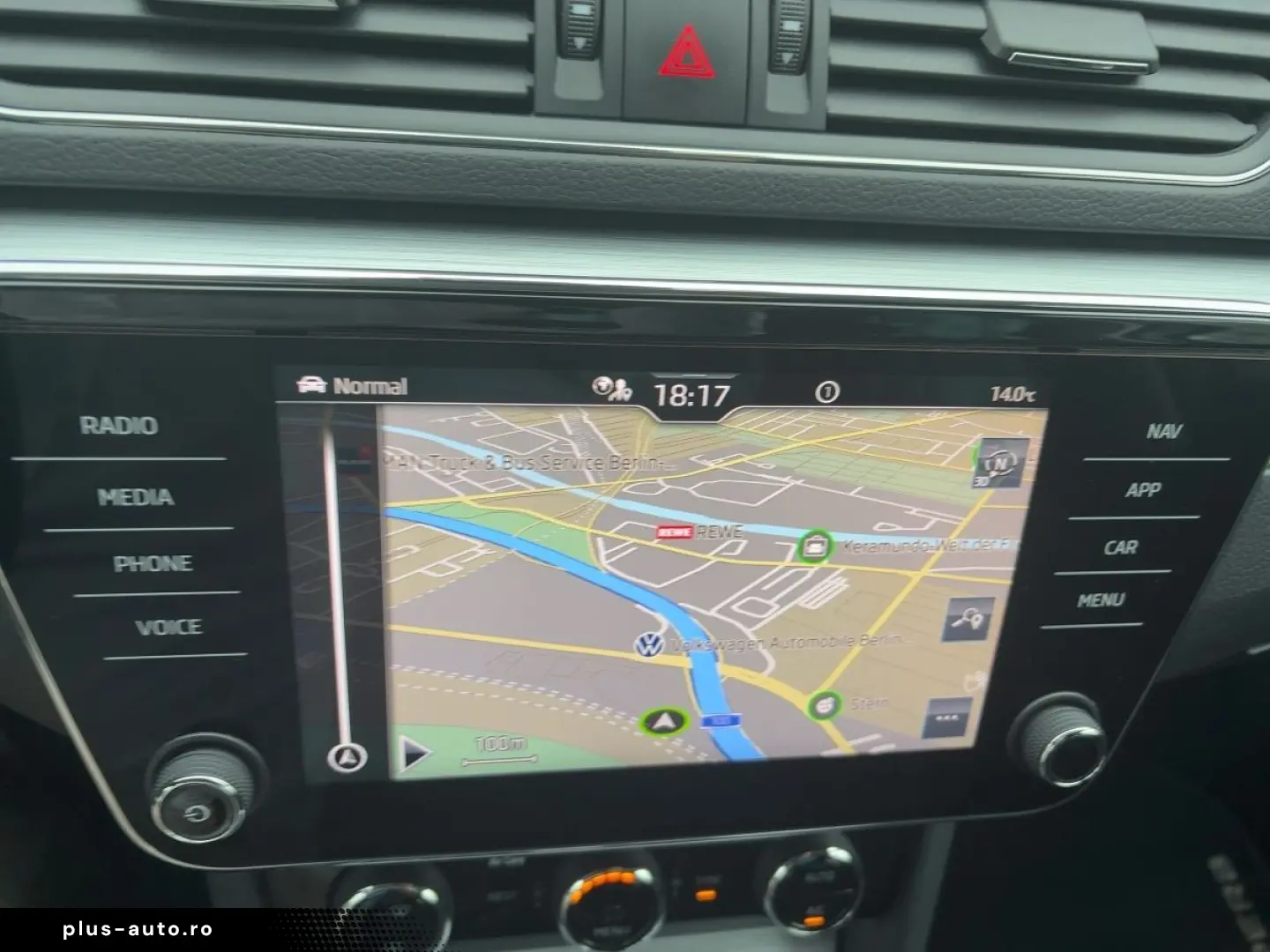 SKODA Superb Combi 1.5TSI DSG Ambition NAVI LED KAMERA