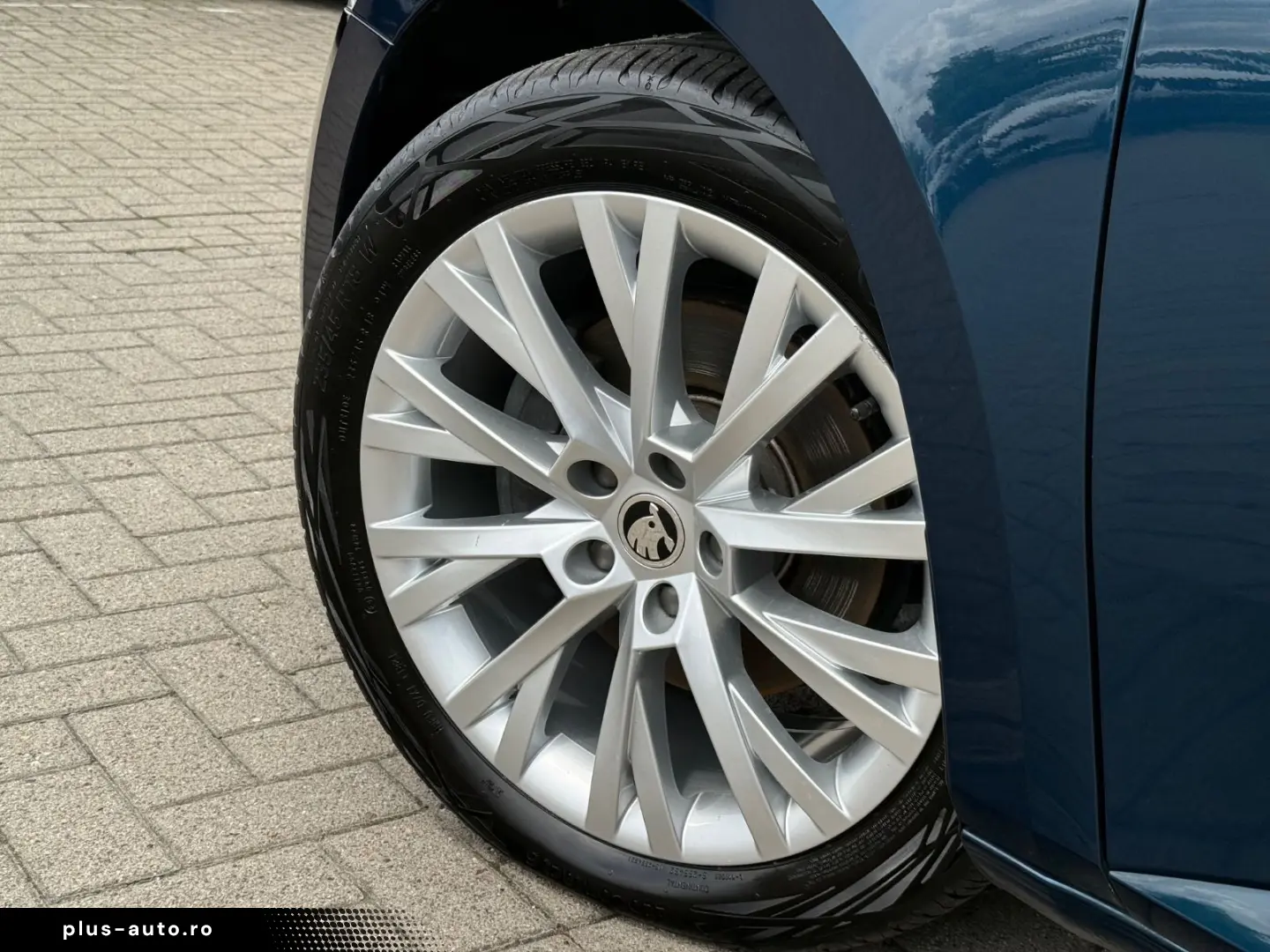 SKODA Superb Ambition iV Virtual Winter AHK Kessy 3-Zo
