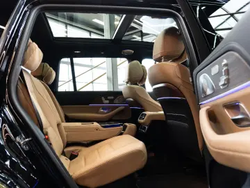 MERCEDES-BENZ GLS 450d 4Matic AMG E-Active Massage 3…