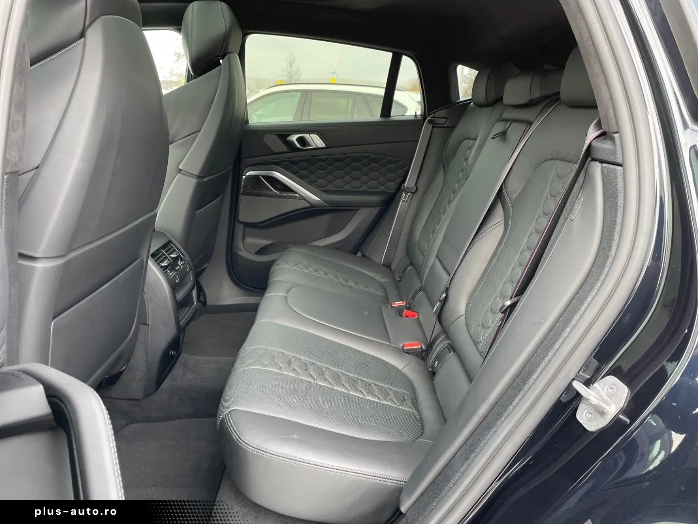 BMW X6 M Competition Driver's Pack Soft-Close HK