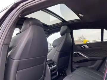 BMW X6 M Competition Driver's Pack Soft-Close HK
