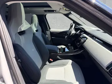 LAND ROVER Range Rover Sport 4.4 Benzin P635 SV Edition Two