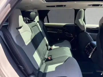 LAND ROVER Range Rover Sport 4.4 Benzin P635 SV Edition Two