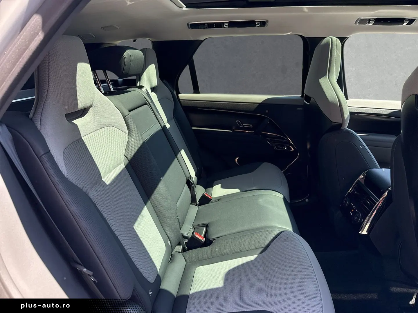 LAND ROVER Range Rover Sport 4.4 Benzin P635 SV Edition Two