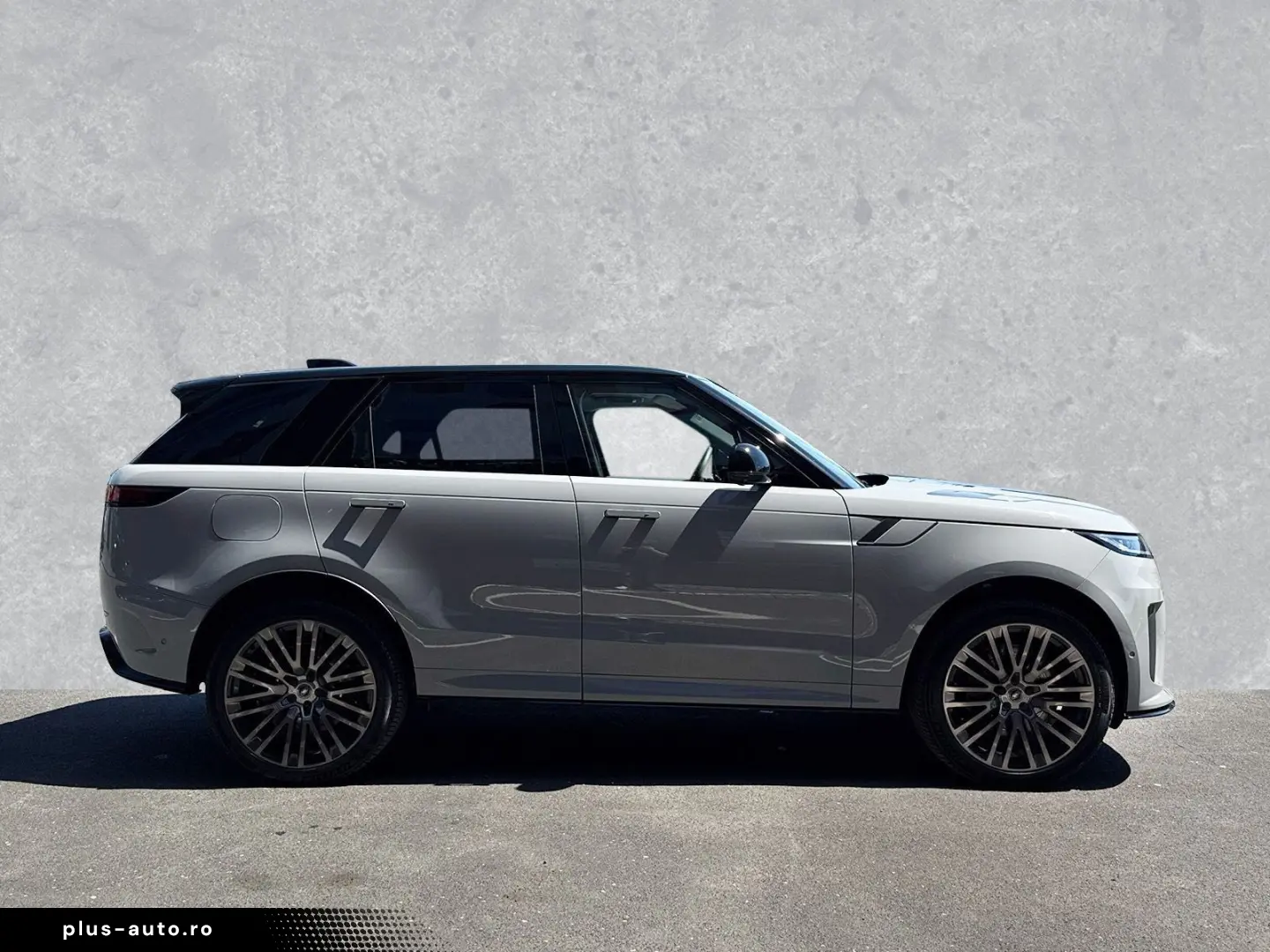 LAND ROVER Range Rover Sport 4.4 Benzin P635 SV Edition Two