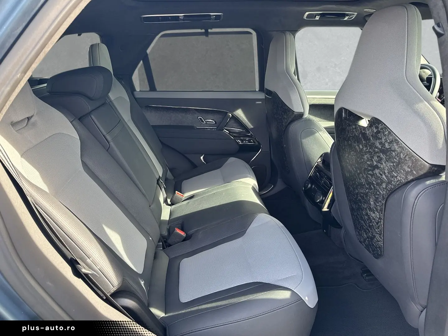 LAND ROVER Range Rover Sport SV Edition Two AHK PanoSD Wint