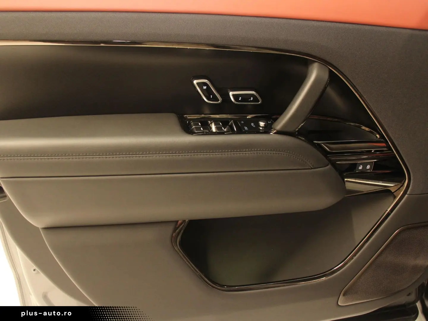LAND ROVER Range Rover Sport P635 SV Edition Two Pano HUD