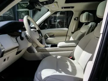 LAND ROVER Range Rover P615 SV (LWB)