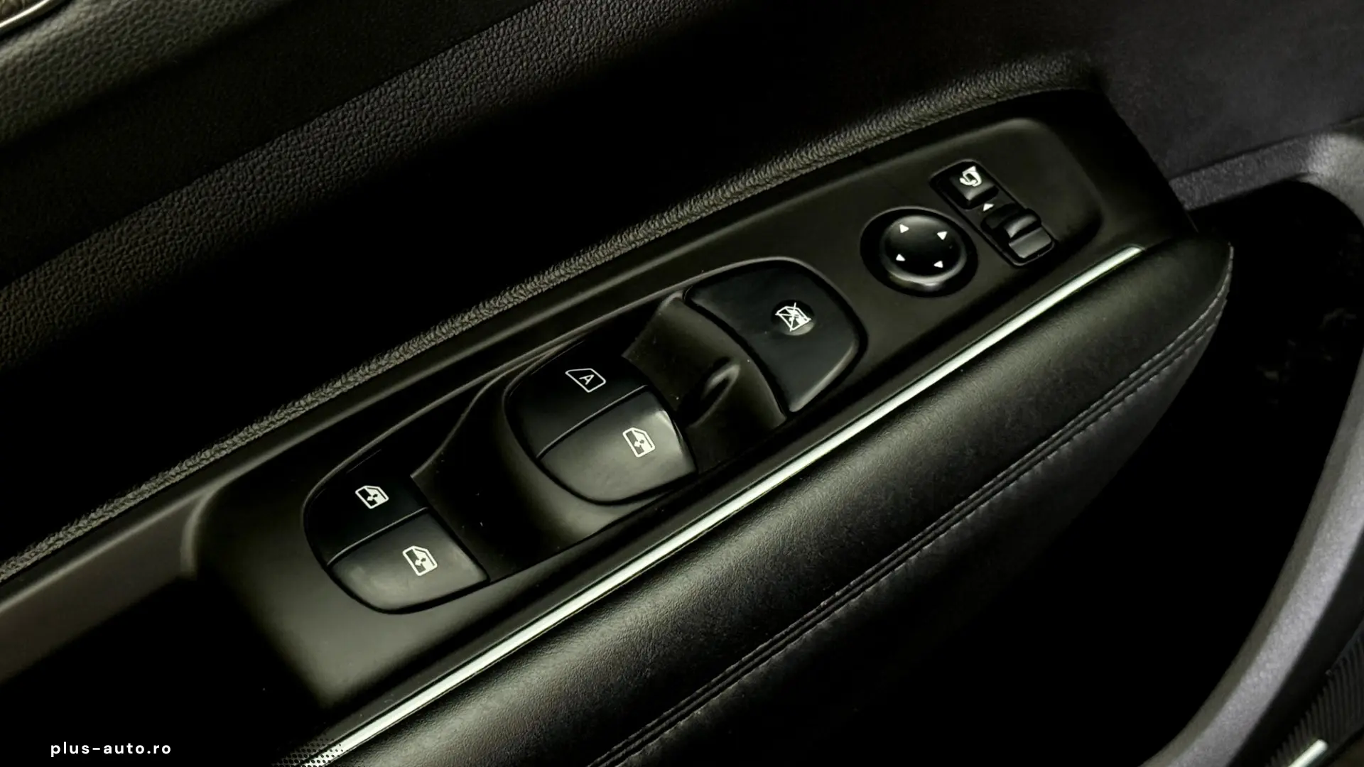 Renault Koleos Initiale Paris 2.0 dCi 177CP 4×4 Automat
