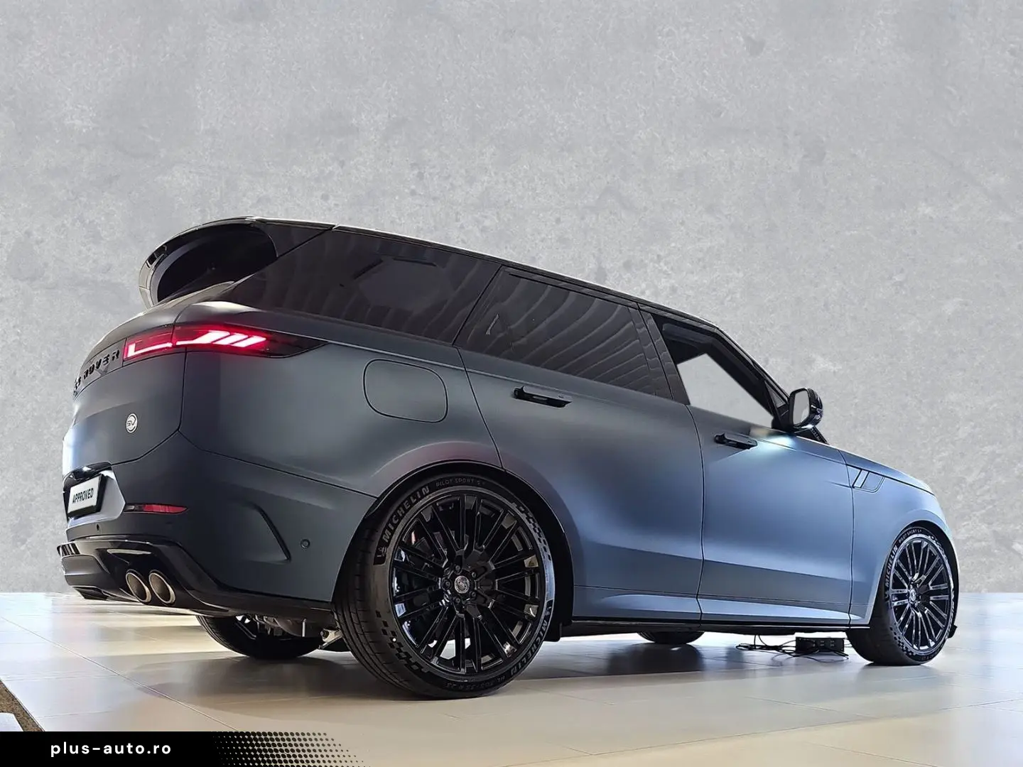 LAND ROVER Range Rover Sport P635 SV Edition Two