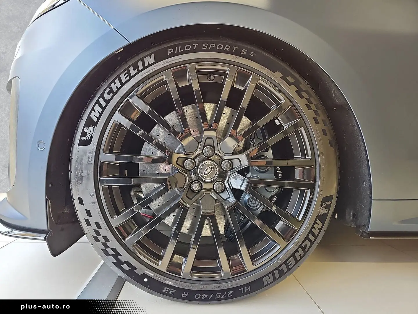 LAND ROVER Range Rover Sport P635 SV Edition Two