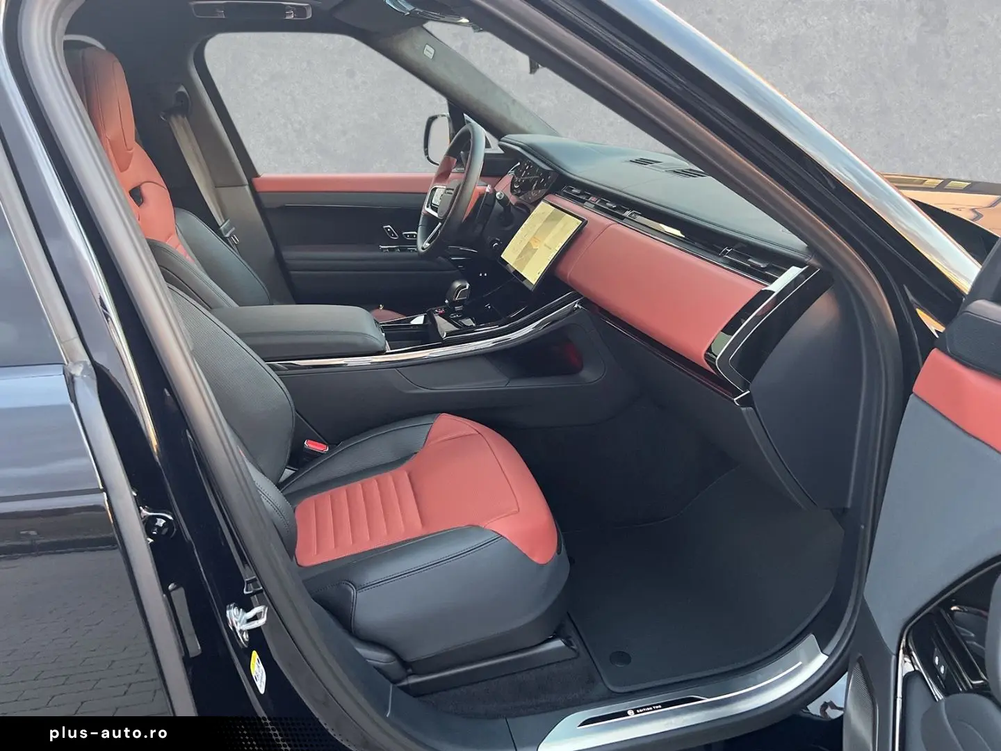 LAND ROVER Range Rover Sport P635 SV Edition Two