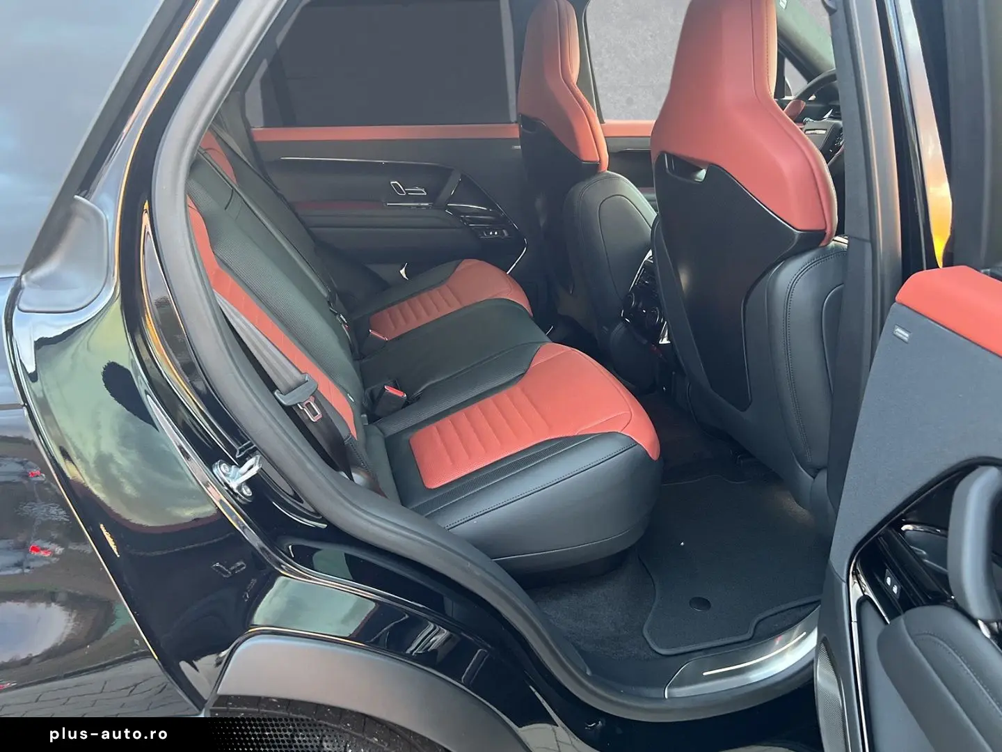 LAND ROVER Range Rover Sport P635 SV Edition Two