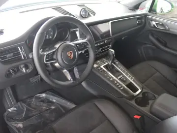 Porsche Macan Panorama RCam BOSE Alcantara Memory