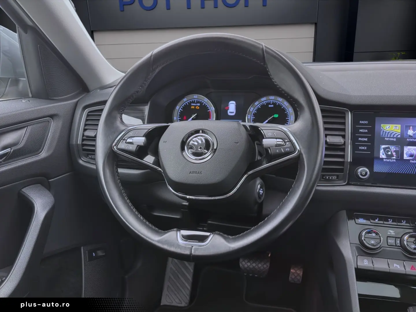 SKODA Kodiaq 2.0 TSI DSG 4x4 STYLE PANO PDC KAMERA NAV