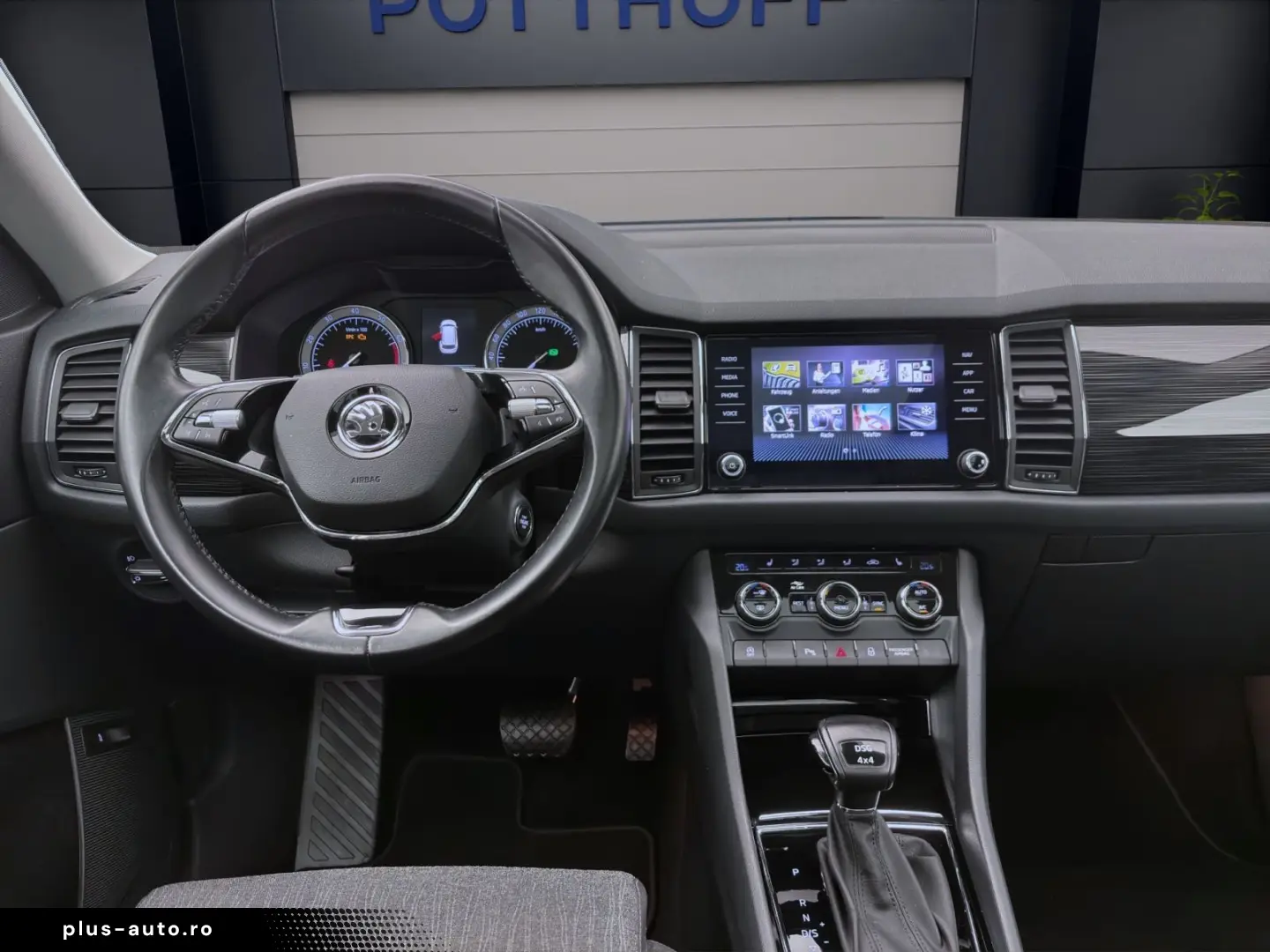 SKODA Kodiaq 2.0 TSI DSG 4x4 STYLE PANO PDC KAMERA NAV