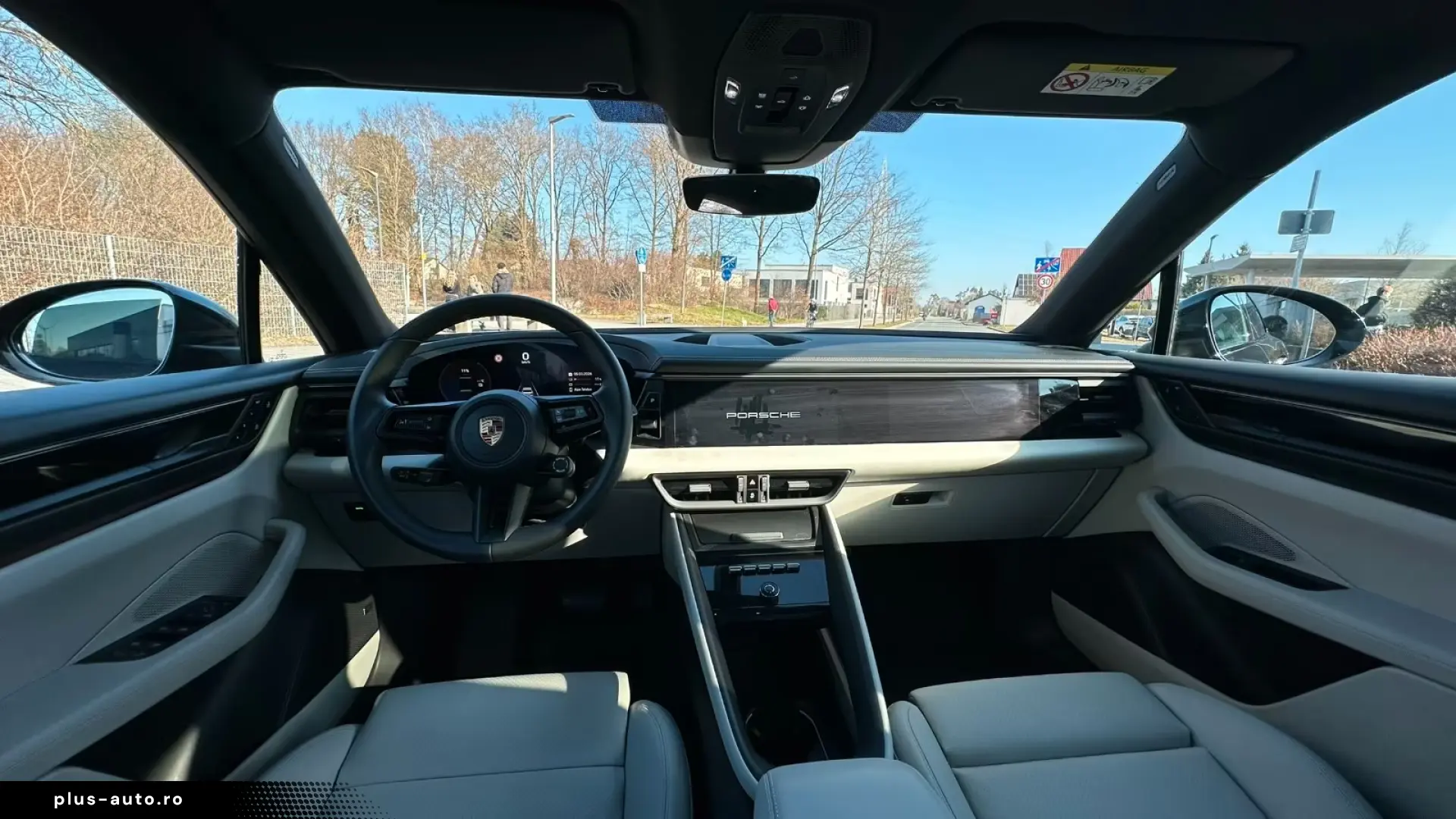 Porsche Macan Electric 4