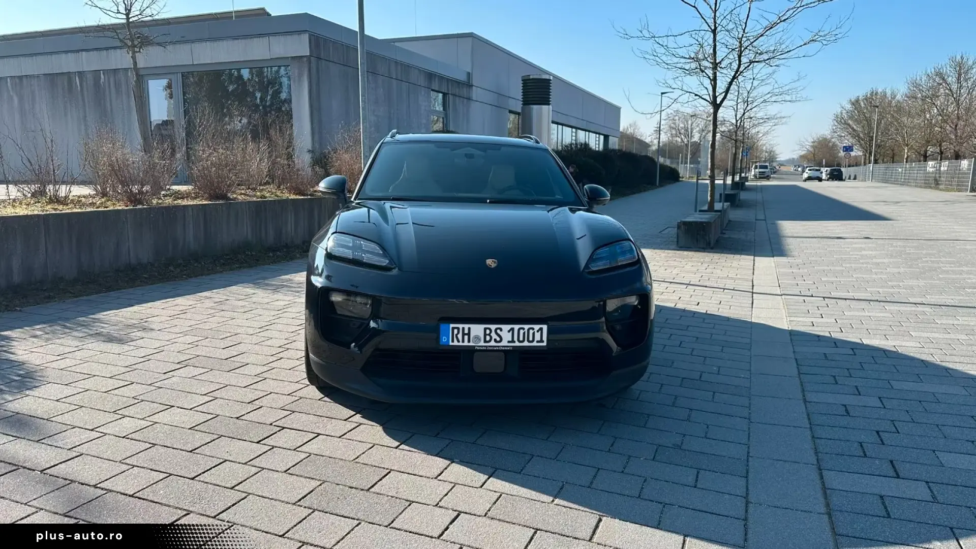 Porsche Macan Electric 4